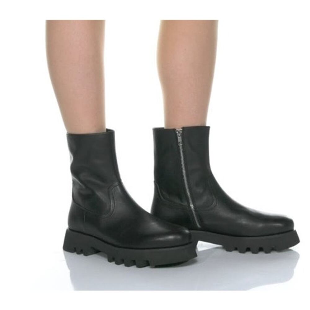 Tony Bianco ISA Blackcomo Leather Lug Sole Boot Sz 7